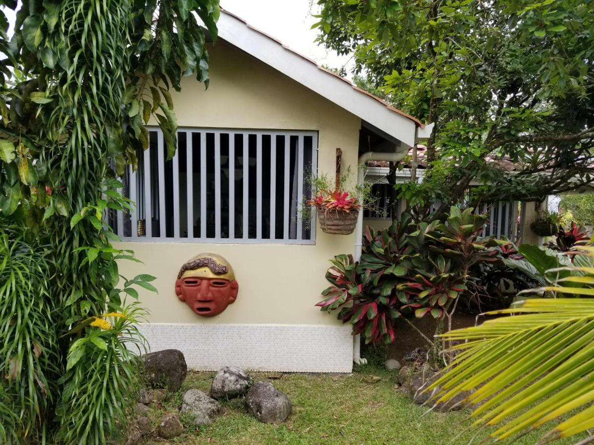 Casa Sophia 3 Listings Apartment 1 Or Apartment 2 Separately Or Apt 1 And 2 Together All With Fo Internet Guápiles Buitenkant foto